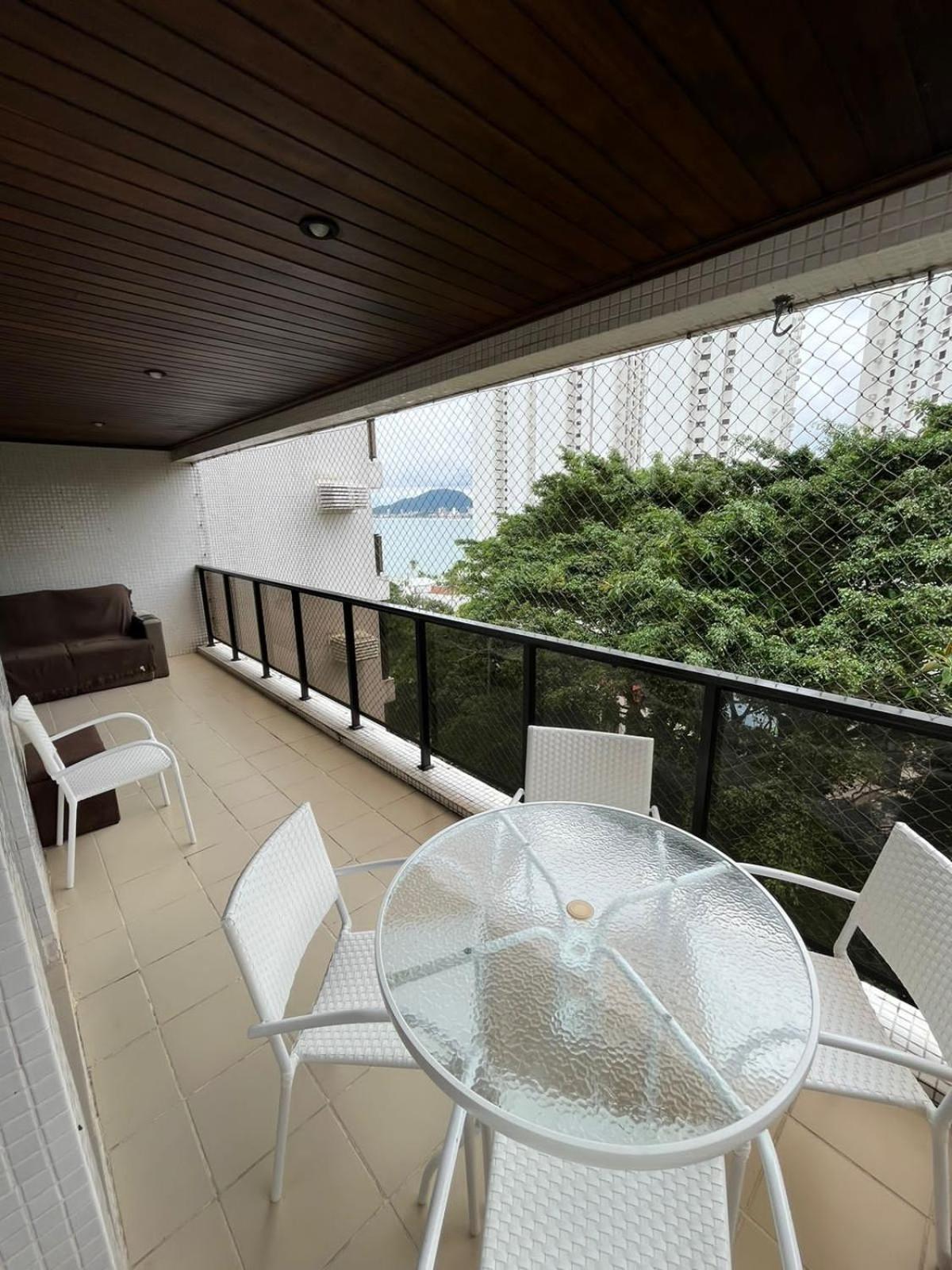Em Condominio- Acolhedor-frente Mar-enseada-tortuga Apartment Guaruja